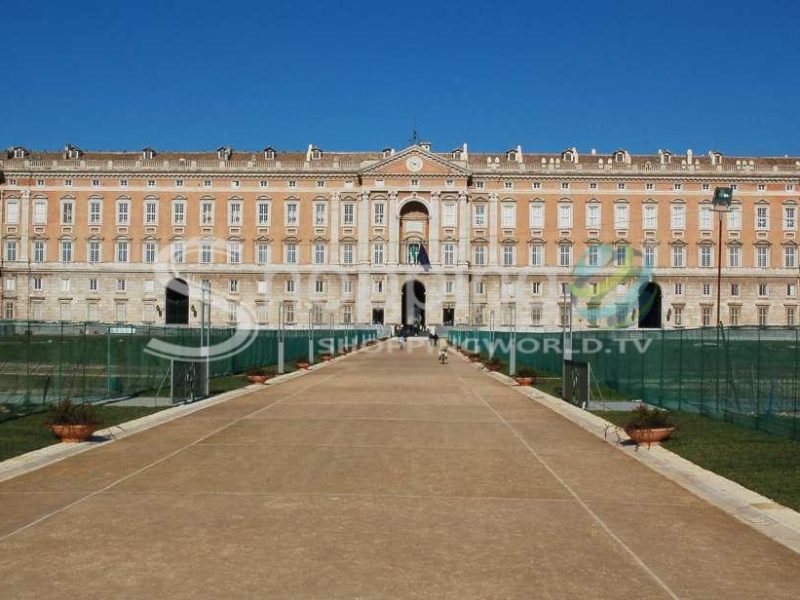 3-hour Shared Tour Of The Royal Palace In Caserta - Tour in  Caserta