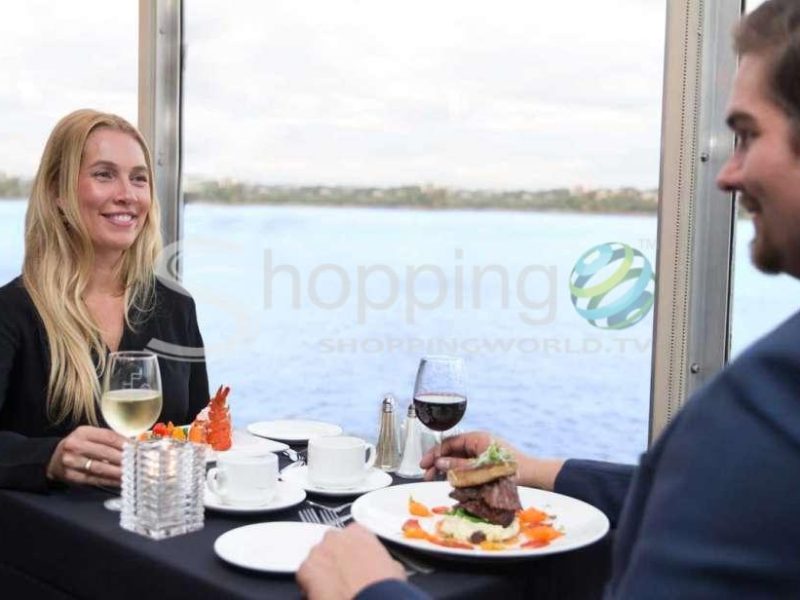 5-course dinner cruise in Canada - Tour in Montreal