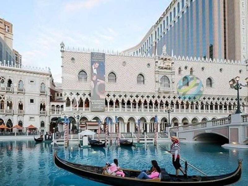 Entry to madame tussauds with a gondola cruise in Las Vegas - Tour in  Las Vegas