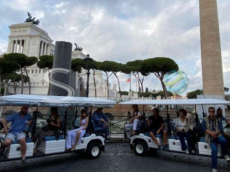 Private Customizable 3-hour Golf Cart City Tour In Rome - Tour in  Rome